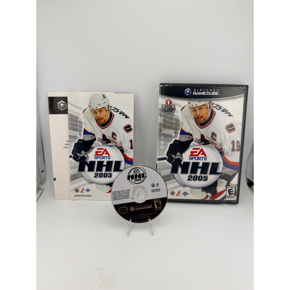 NHL 2005 Nintendo GameCube CIB EA Sports Hockey Game DOL-GN5E-USA